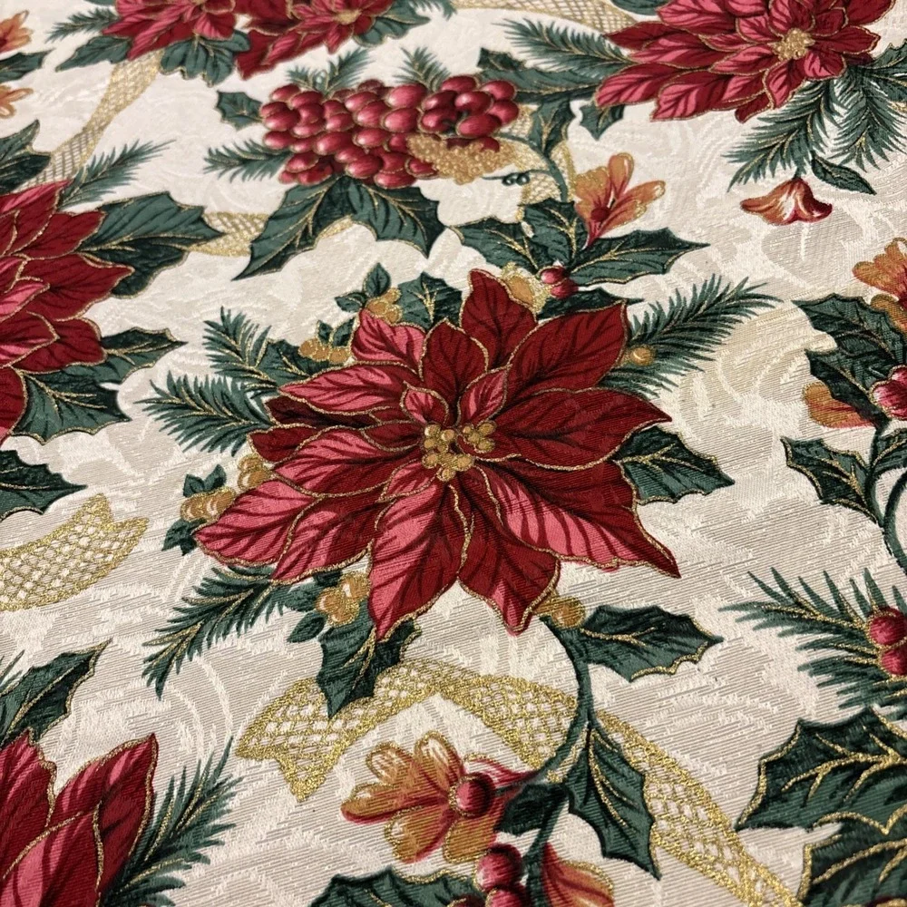 Vintage 1996 Avon Home Fashion Christmas Poinsettias Rectangle Tablecloth 59x105